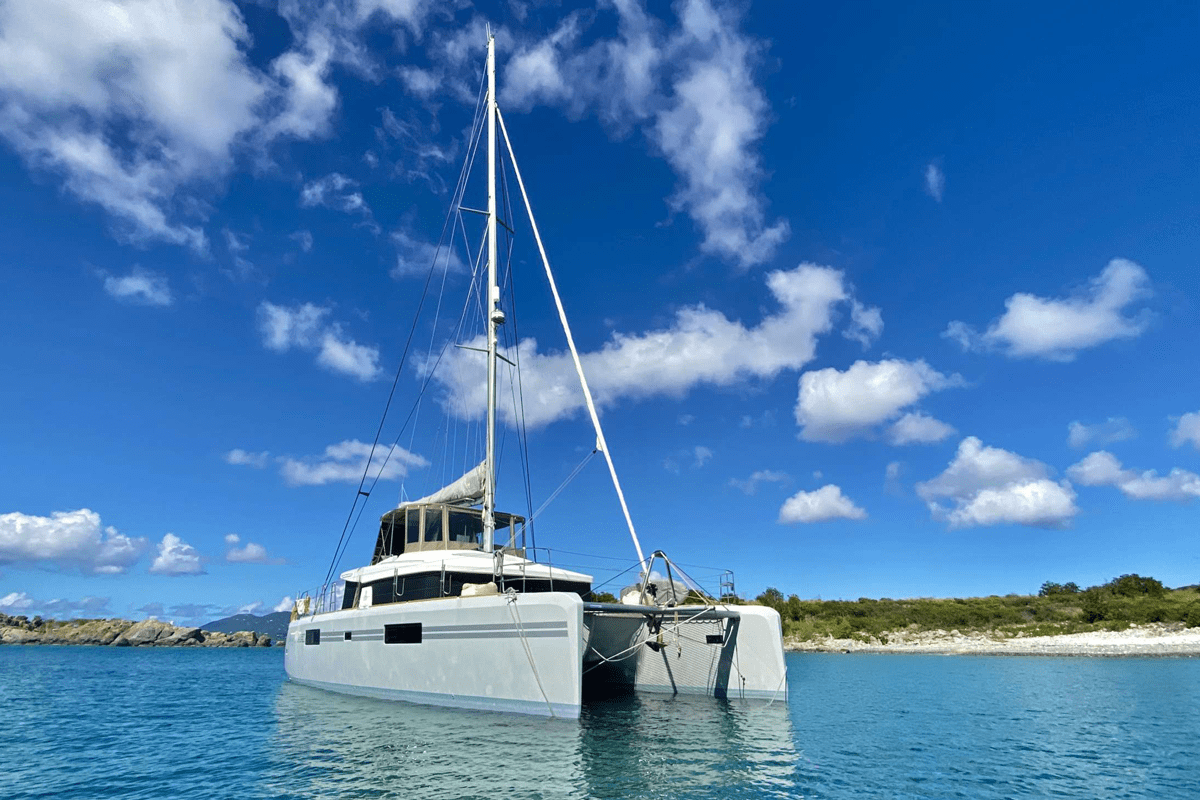 Shangri La Catamaran CVLA