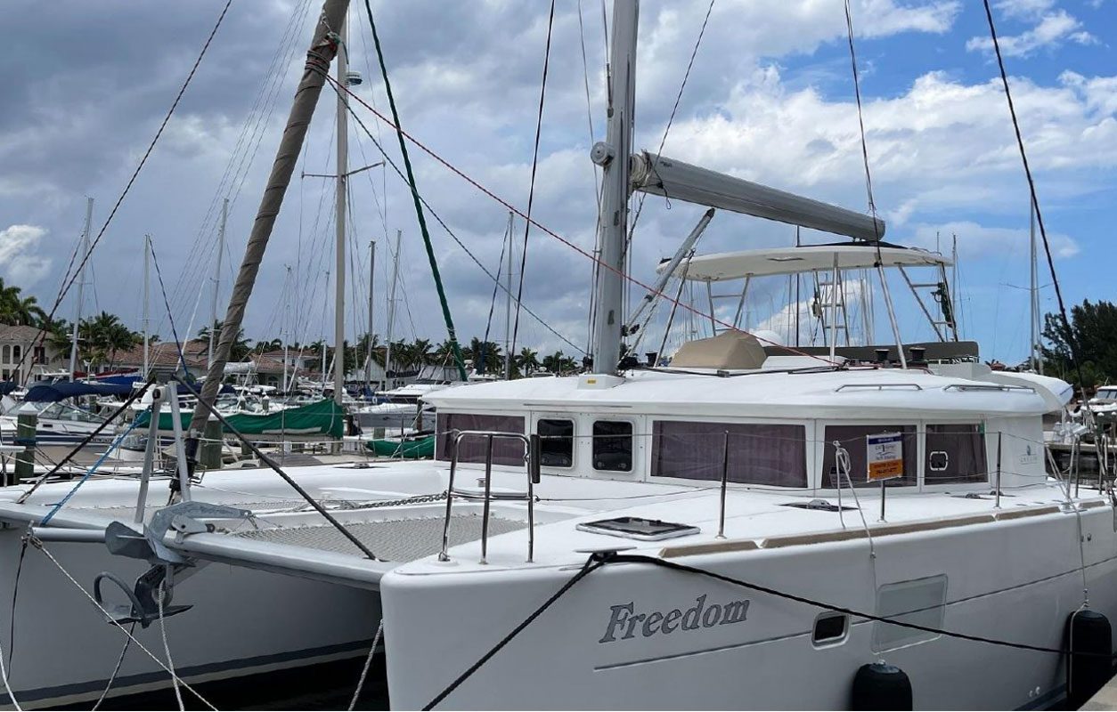 Freedom Lagoon 450 CVLA